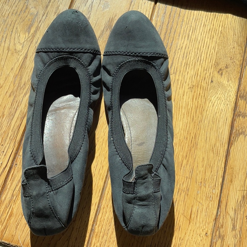 Nicole. Black flats. Size 8.5